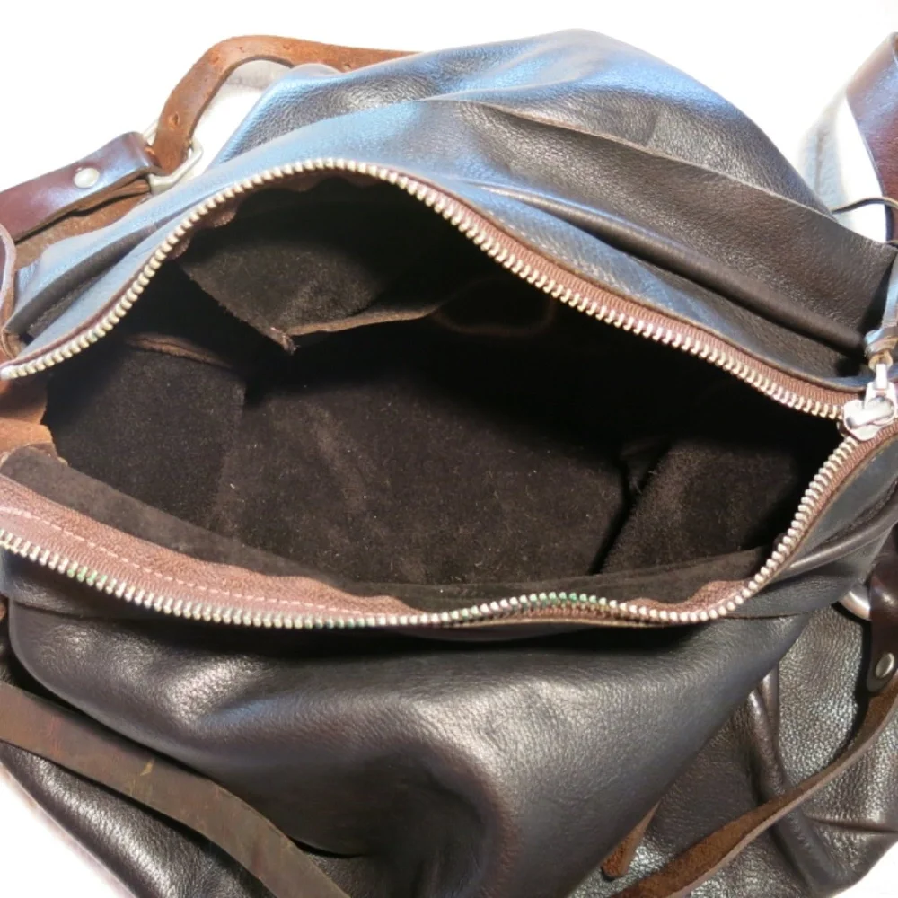 Dean. B29 Zip-top, stainless thimble Crossbody Leather Bag in Brown - Picture 5 of 10